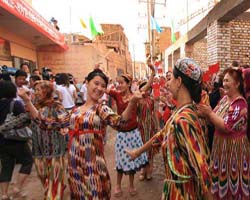 kashgar_old_town_people